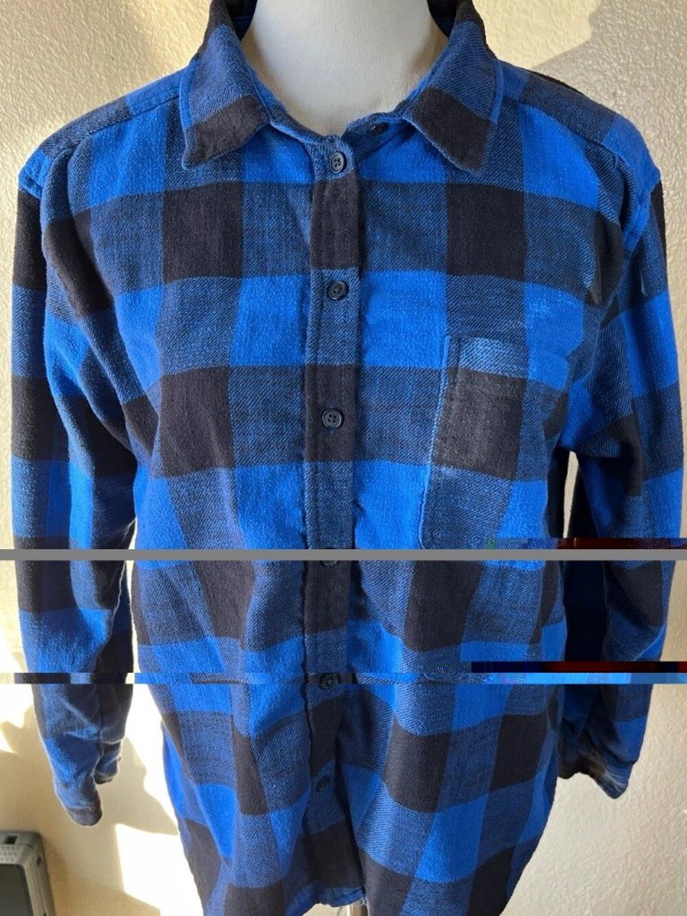 American Eagle Women's Flannel Shirt Blue Black Plaid Boyfriend Button Up Size S